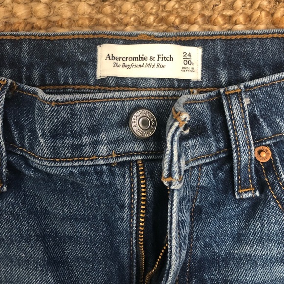 Abercrombie & Fitch 24 Boyfriend mid rise jeans - Picture 2 of 5